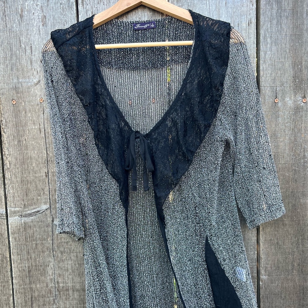Y2K-Style Silver Collared Cardigan